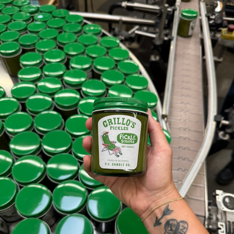 grillos pickles candle production